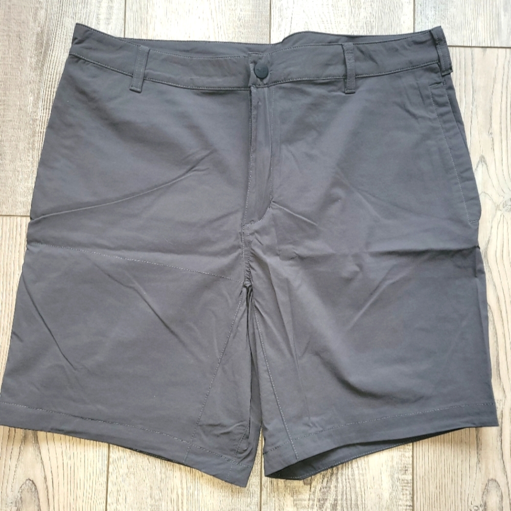 Men's Northface gray shorts, size 36